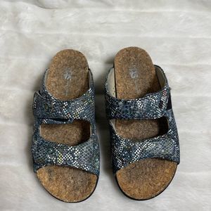 SAS Cozy snake skin print multi shades of blue Slide  straps Sandal size 8